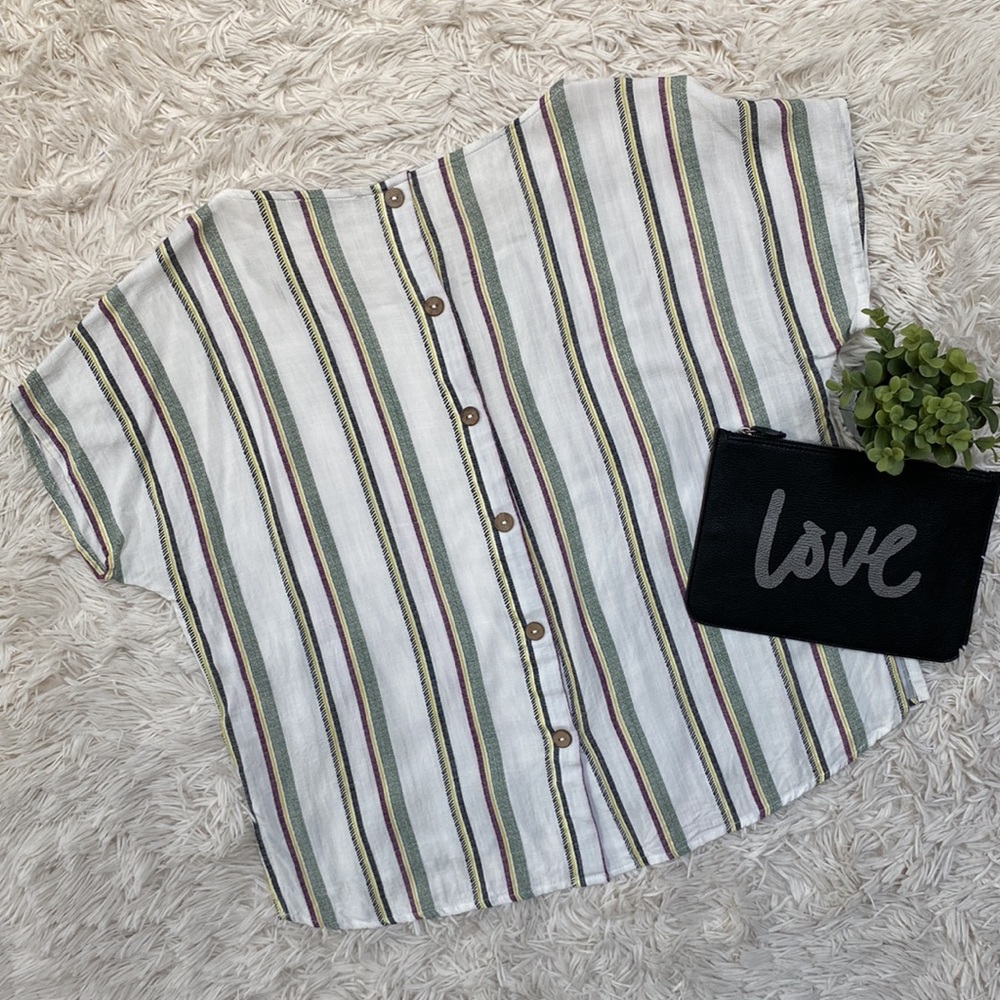 Staccato Cap Sleeve Button Back Top 💗 White & Multi Stripes